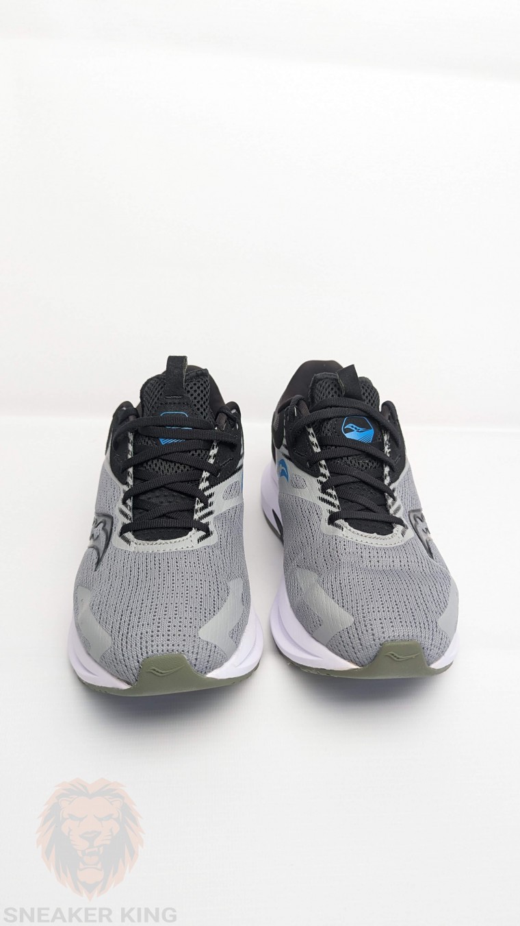 Кросівки бігові Saucony Axon 2 